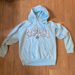 Carolina tar heels sweatshirt size medium